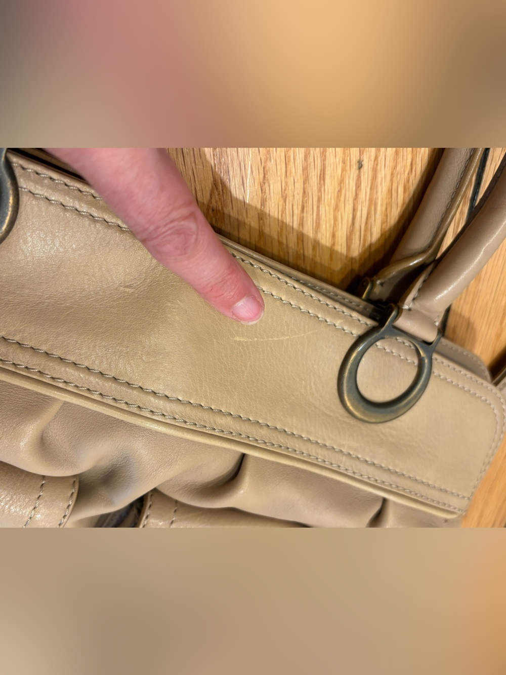 Marc Jacobs Grace Purse Tan Leather Shoulder Bag with Front Pockets - Picture 5 of 8